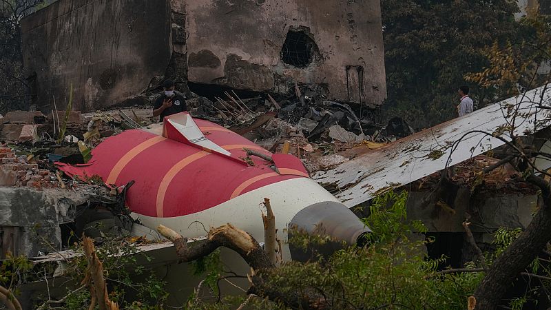 'Video thumbnail for ''Can't believe myself'': Air India's sole crash survivor narrates his escape'