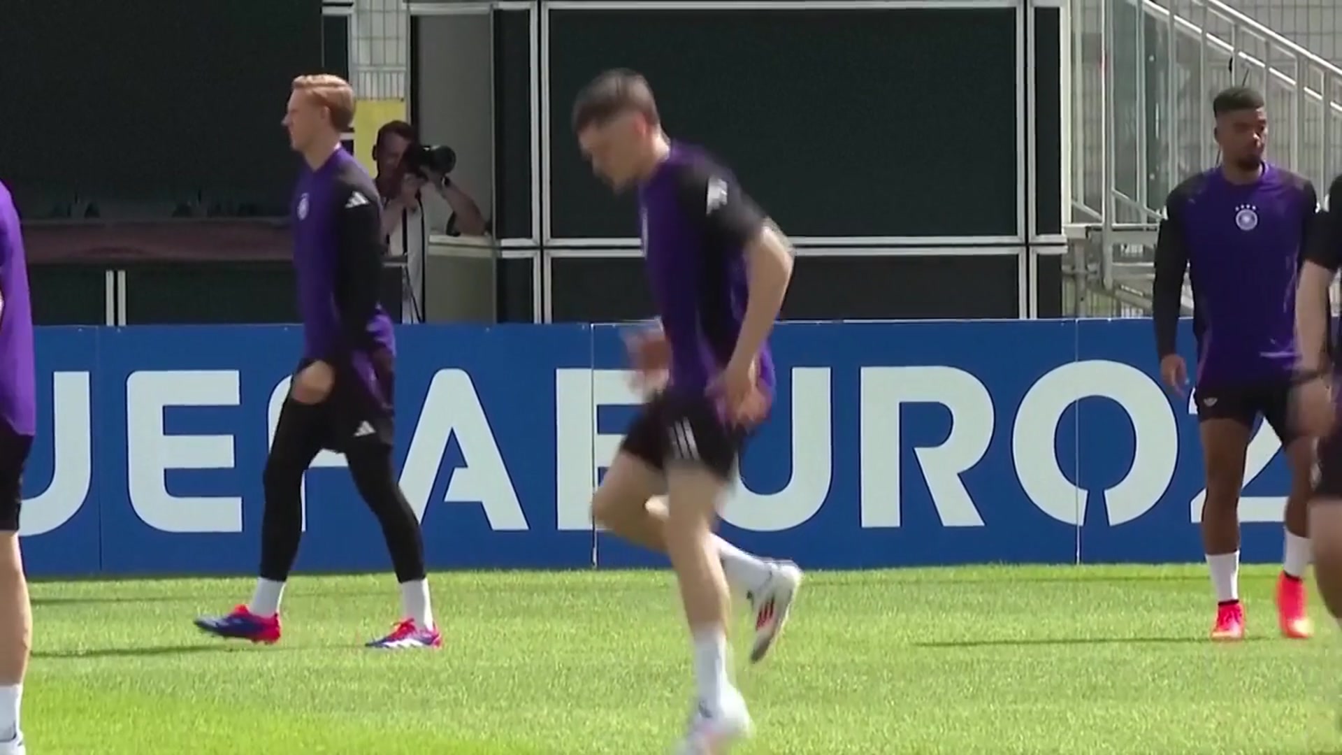 'Video thumbnail for Liverpool agree potential £116m deal to sign Florian Wirtz'