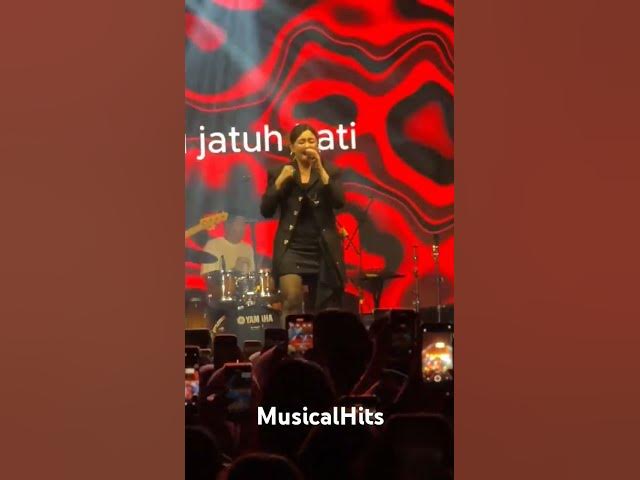 'Video thumbnail for ku terlanjur mencintaimu #cover #lirikdancover #coversong #storywa #musicalhits'