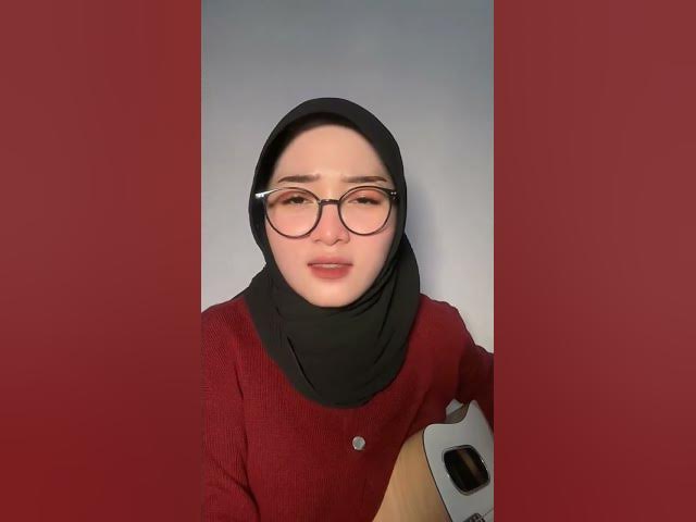 'Video thumbnail for Diantara Kalian Lagu d'Masiv Cover Novi Aprilia #cover #covermusic'