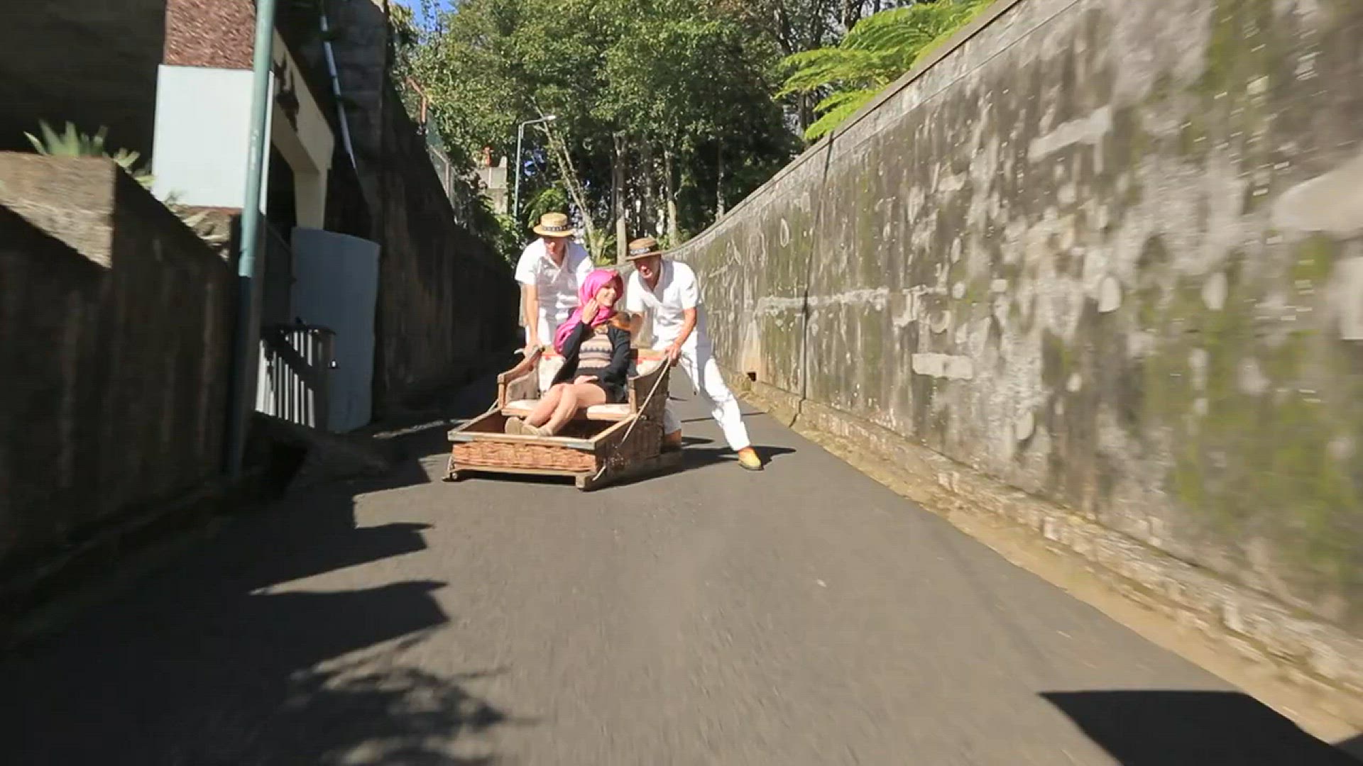 'Video thumbnail for Atrações Imperdíveis Que Só Existem em Portugal: Descubra o Melhor do País! 🇵🇹✨'