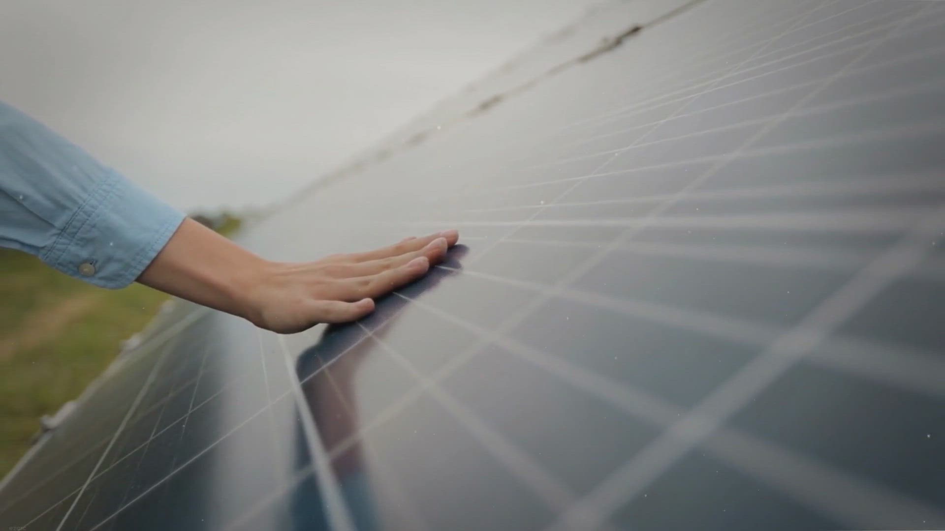 'Video thumbnail for Using a 36V Solar Panel with a 12V Battery: What You Need to Know'