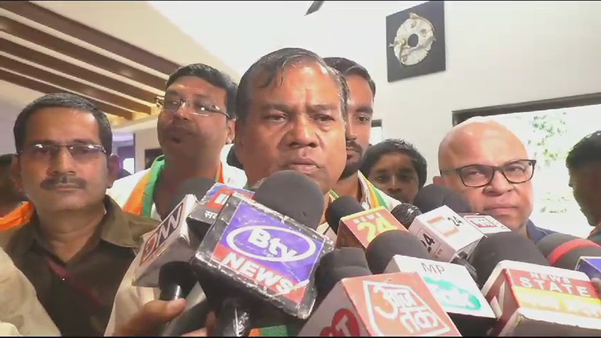 'Video thumbnail for केंद्रीय मंत्री कुलस्ते का बयान मुझे पार्टी ने बड़ी जिम्मेदारी दी है उसे बखूबी निभाऊंगा '