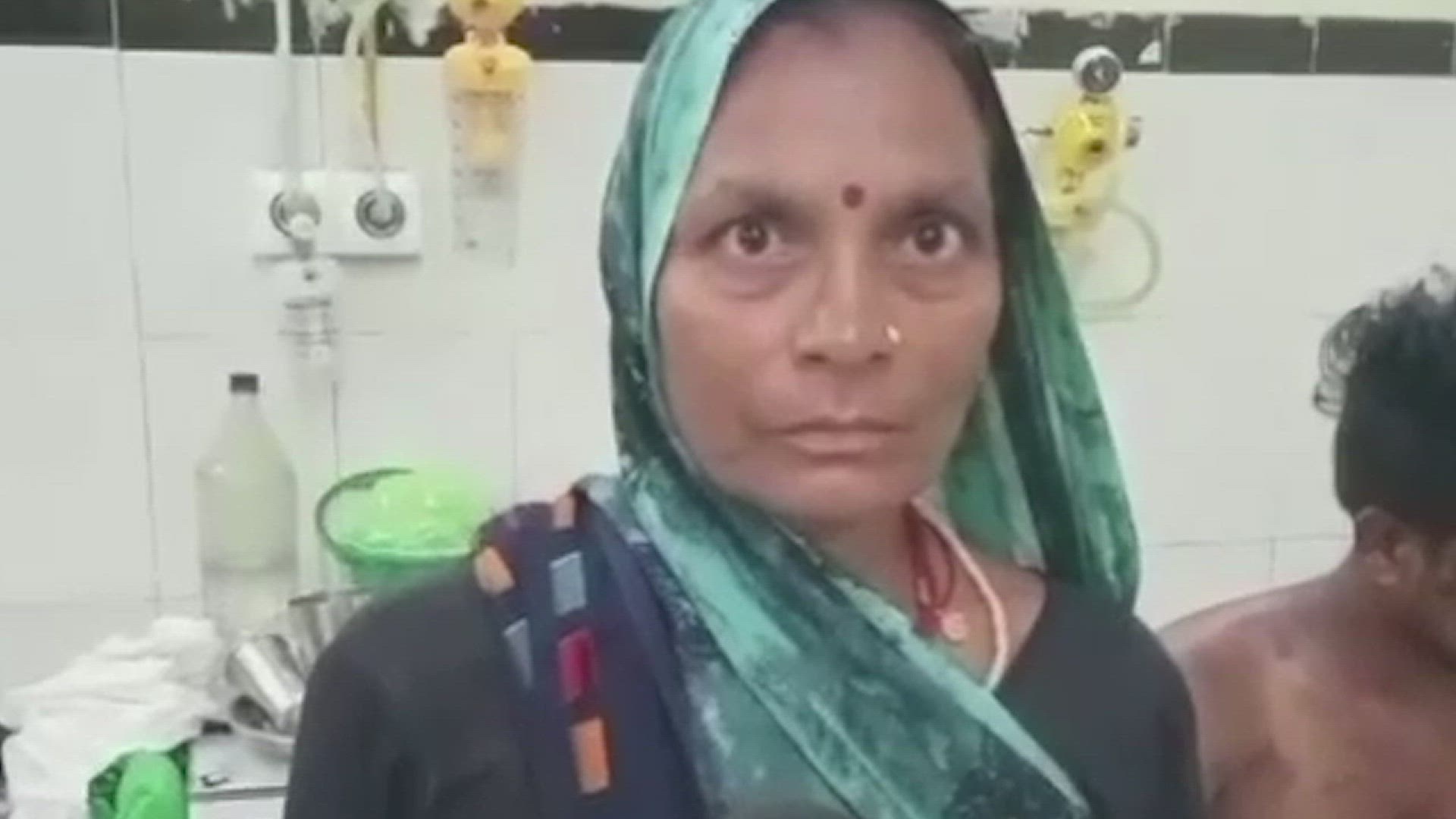 'Video thumbnail for Jabalpur News : युवक को अगवा कर बेरहमी से मारपीट का मामला आया सामने, पुलिस ने किया मामला दर्ज '