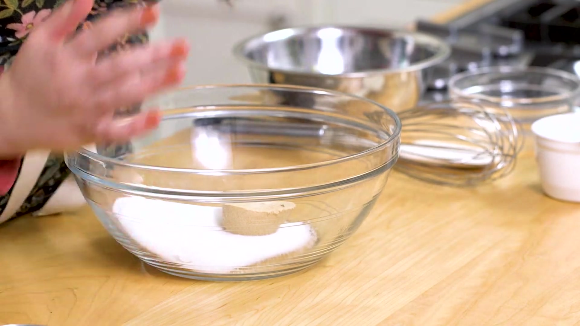 Video thumbnail for Easy & Delicious Banana Bread Brownies ¦ Taste The Trend ¦ EatingWell (720p 60fps)