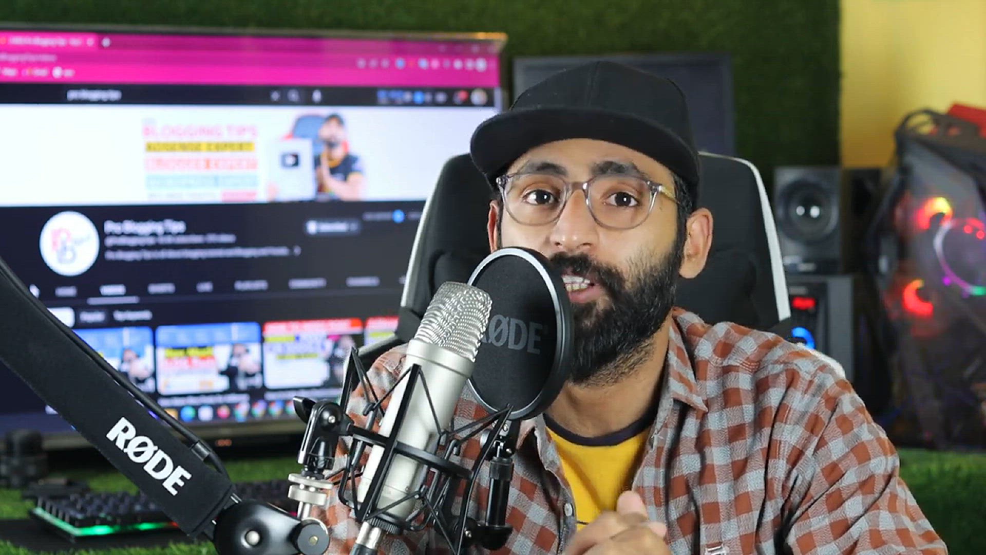 'Video thumbnail for How to Get Paid Traffic to your Website and Increase Earnings'