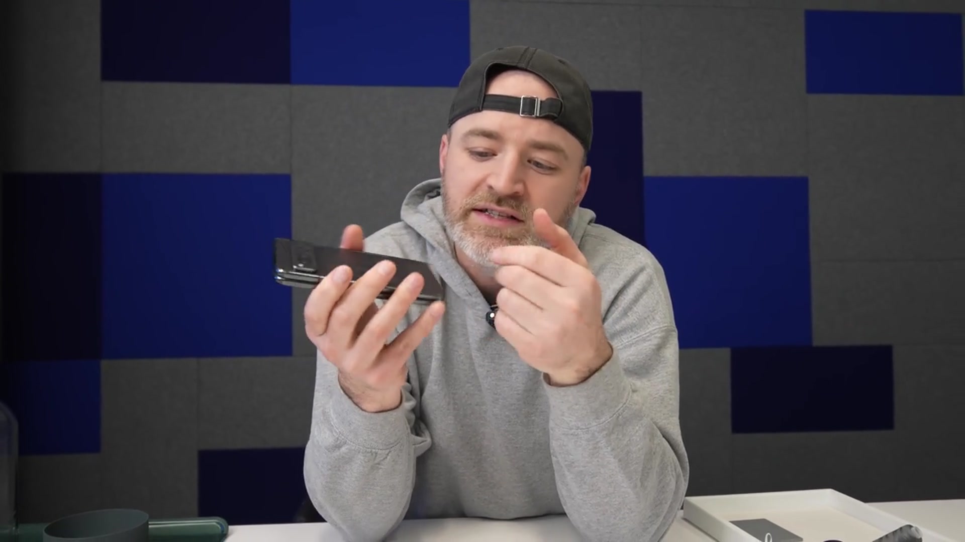 'Video thumbnail for Google Pixel Fold Unboxing'