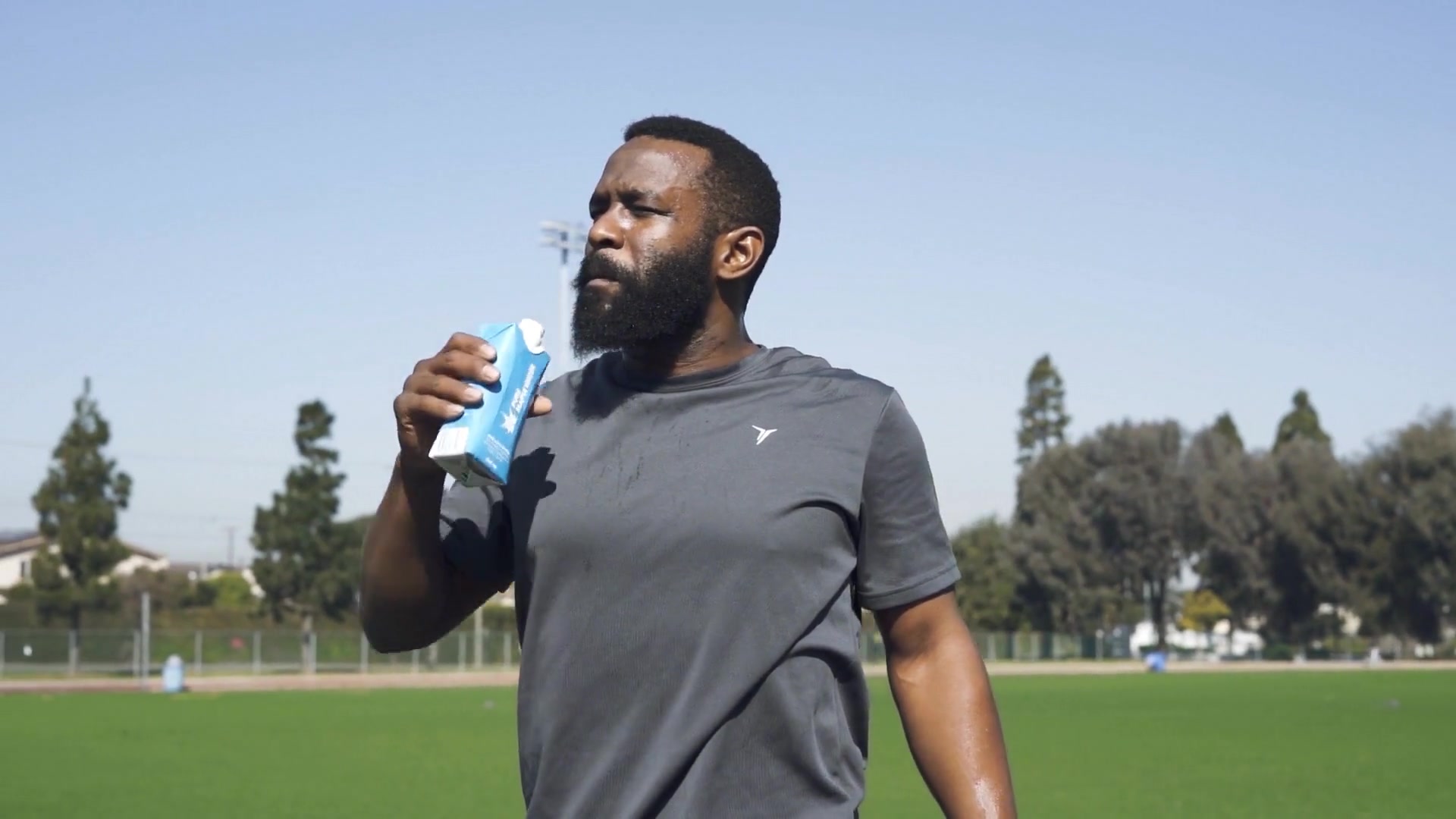 Video thumbnail for Essential Hydration Tips to Boost Athletic Performance and Recovery