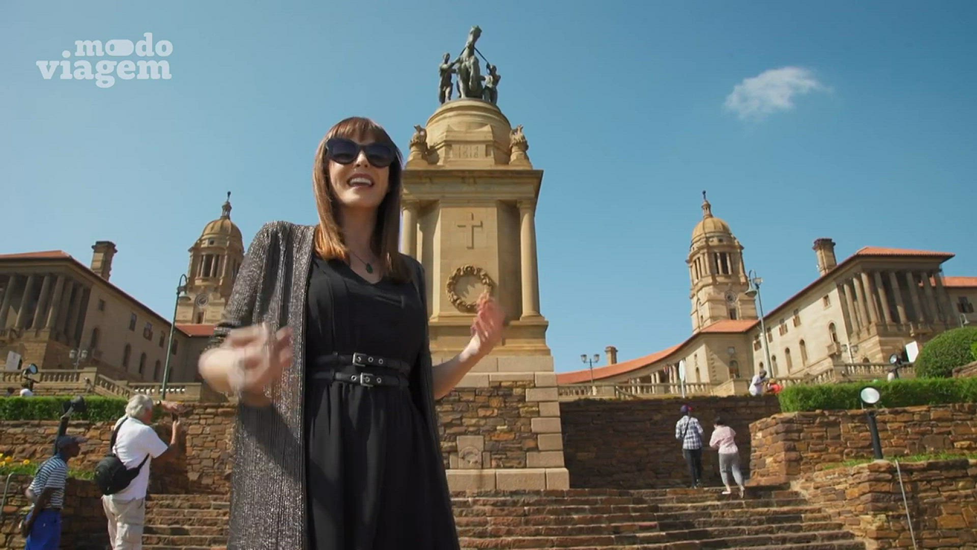 'Video thumbnail for Tour Cultural pela África do Sul: Cape Town, Joanesburgo e Richards Bay 🌍✨'