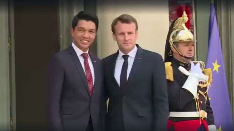 'Video thumbnail for Madgascar's President in Paris to discuss disputed Indian Ocean islets'