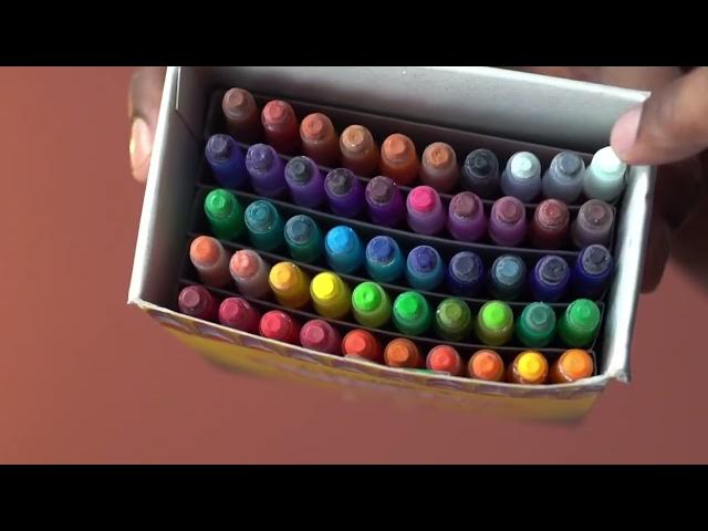 Video thumbnail for Crayola Mini Twistables Crayons (50 Ct) Review