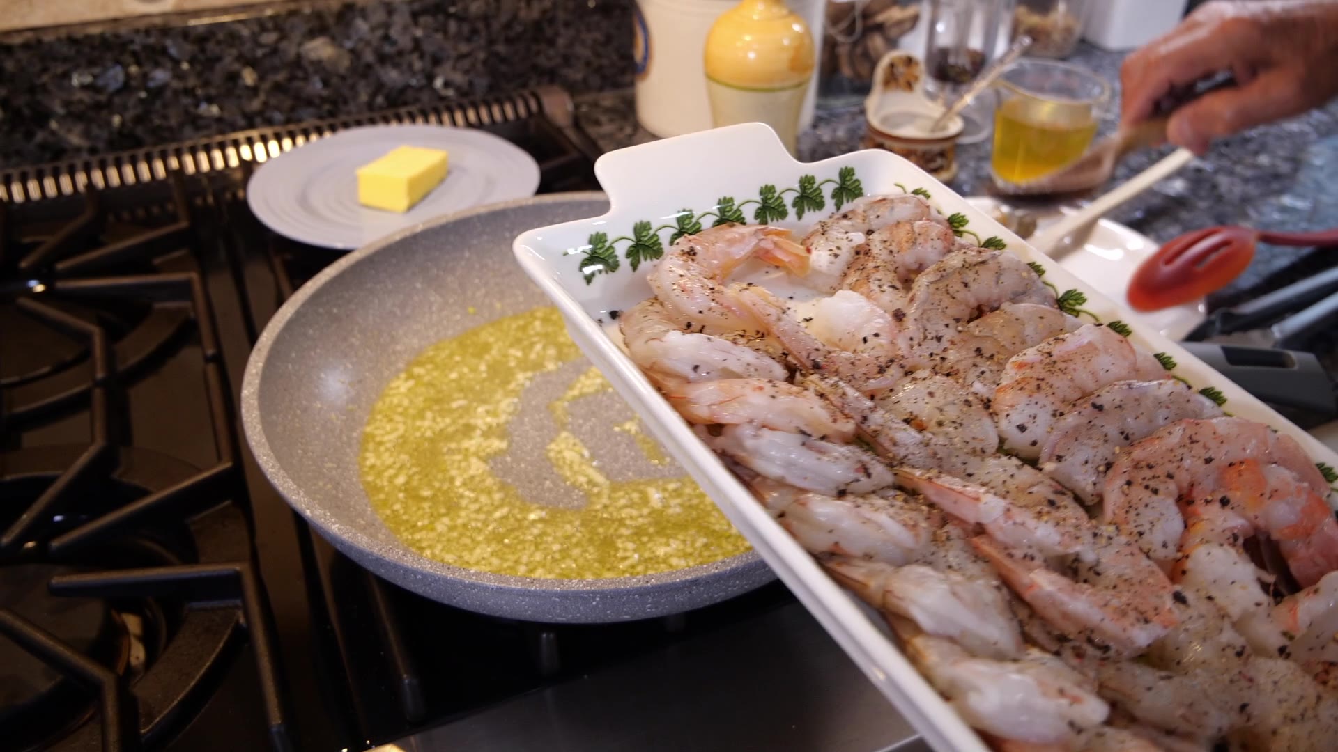 Video thumbnail for Creamy Fettuccine Shrimp Alfredo – Better Than Restaurant Pasta