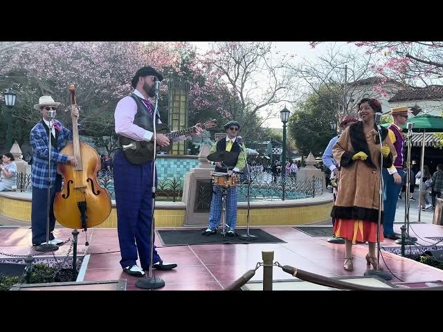 'Video thumbnail for Five & Dime at Disney California Adventure 🥁 #disney #disneyland #disneyparks'