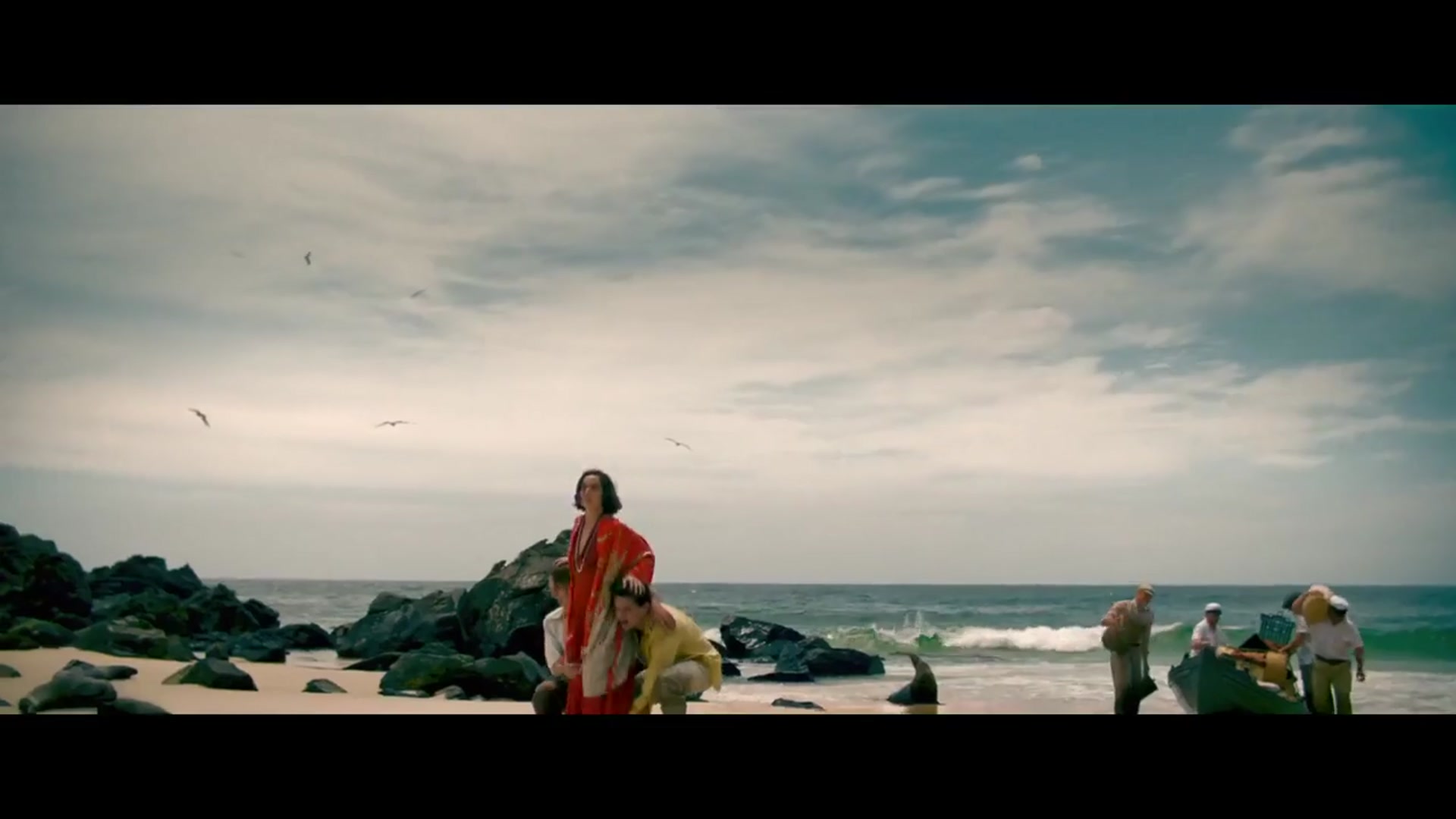 'Video thumbnail for 'Eden' trailer: Sydney Sweeney and Jude Law fight for survival on a remote island'