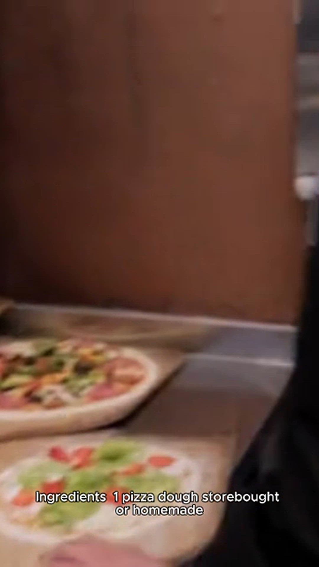 Video thumbnail for Veggie pizza recipe