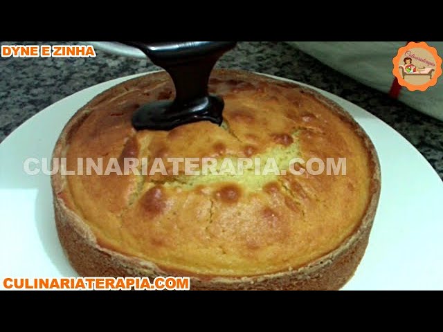 'Video thumbnail for Bolo de Iogurte Fofinho com Calda de Chocolate, APOSTILAS NA DESCRIÇÃO!'
