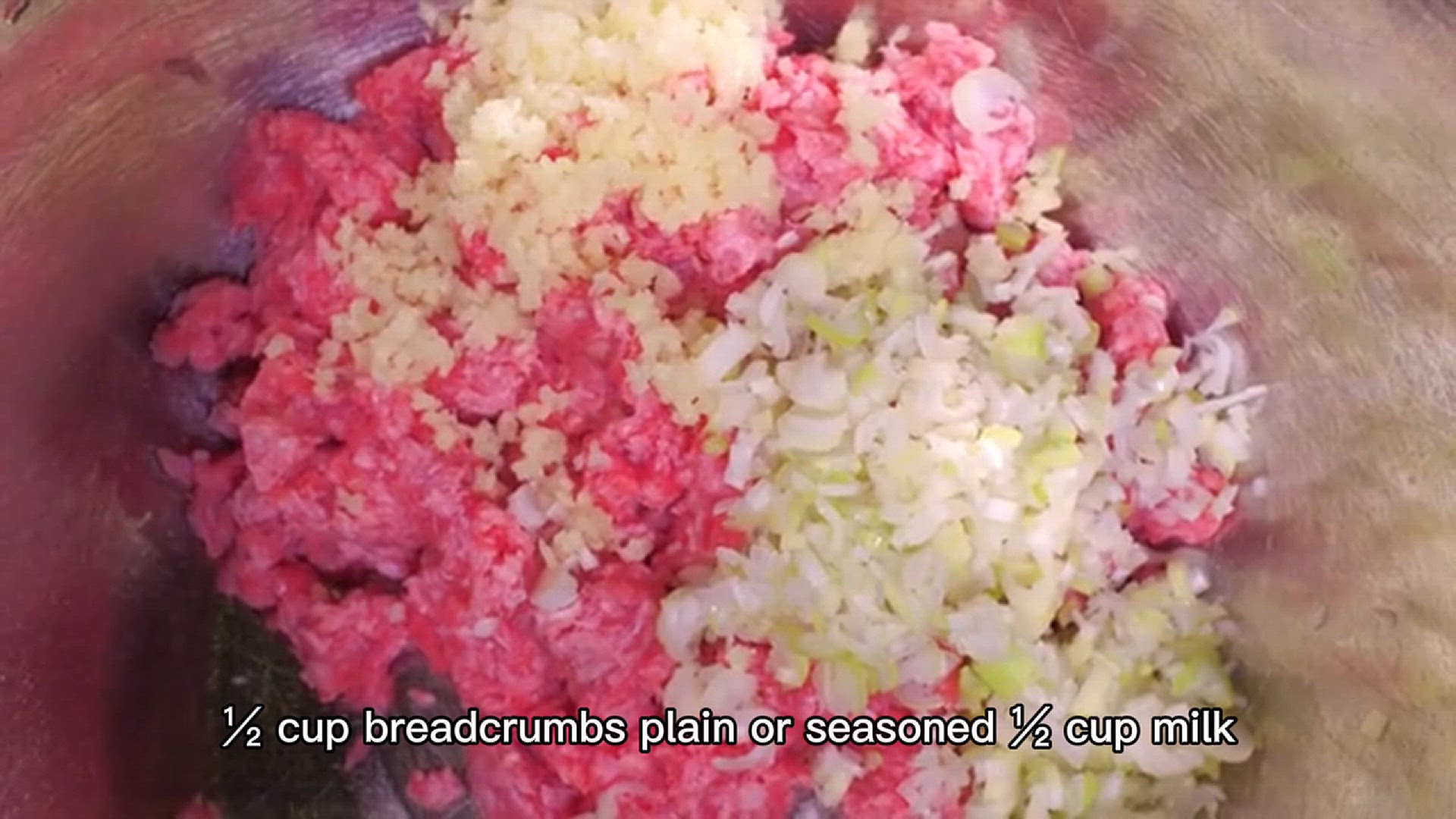 Video thumbnail for Classic Meatloaf Recipe