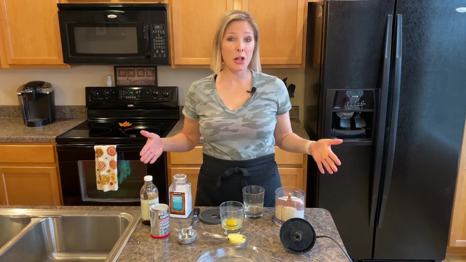 Video thumbnail for How to Make a Keto French Silk Pie - Simply Delicious! #Keto #Pie (720p_30fps_H264-128kbit_AAC)