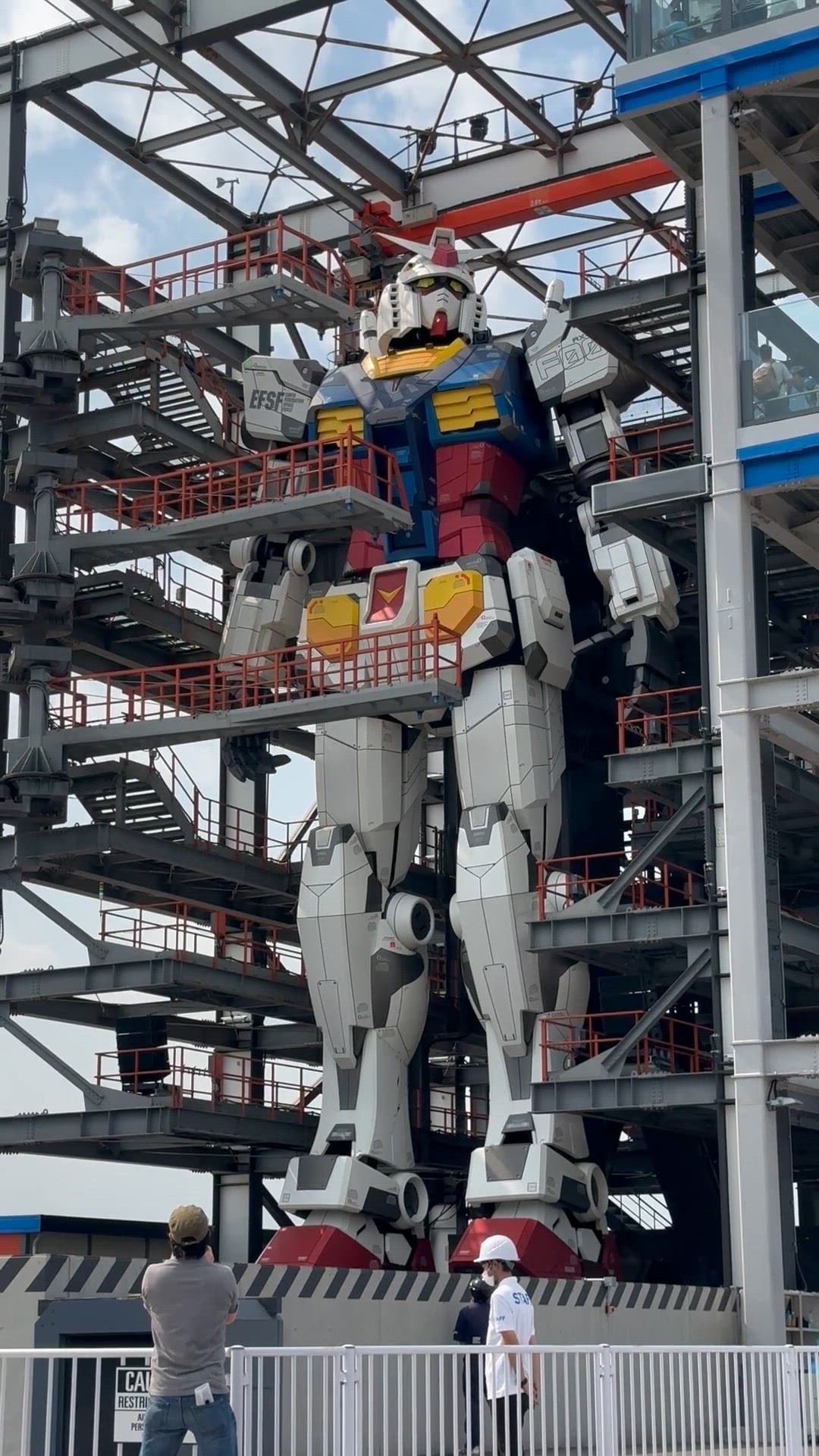 Video thumbnail for El Gundam japonés    Super enorme The Gaijin Ghost  13254562 1080 1920 30fps