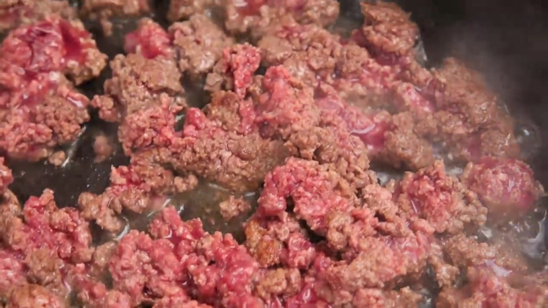 Video thumbnail for Simple One Pot Ground Beef Pasta Recipe; Perfect for Weeknights (720p 30fps)