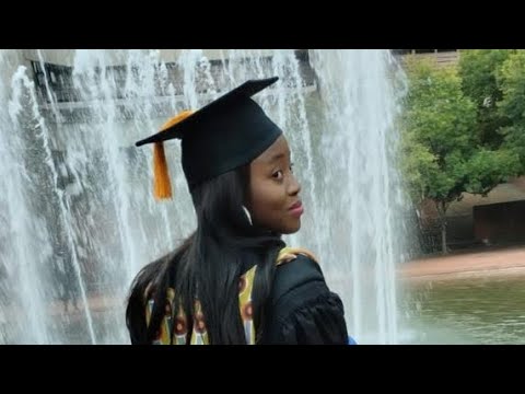 Video thumbnail for Sister finally graduates π₯