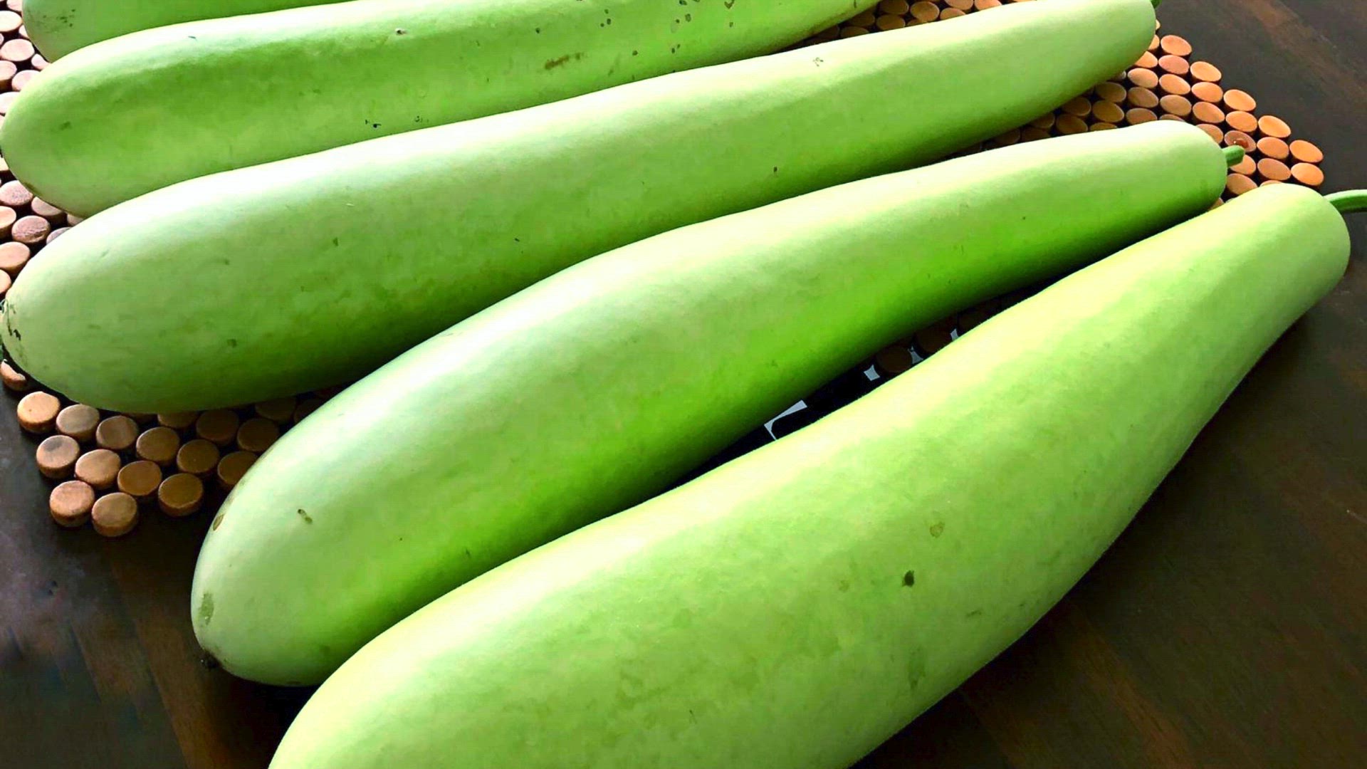 'Video thumbnail for Yummiest Flavorful Bottle Gourd Curry Recipe'