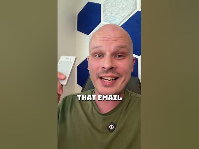 Video thumbnail for Why The Light Phone 2 is Better for Minimalism Than Cheap Androids