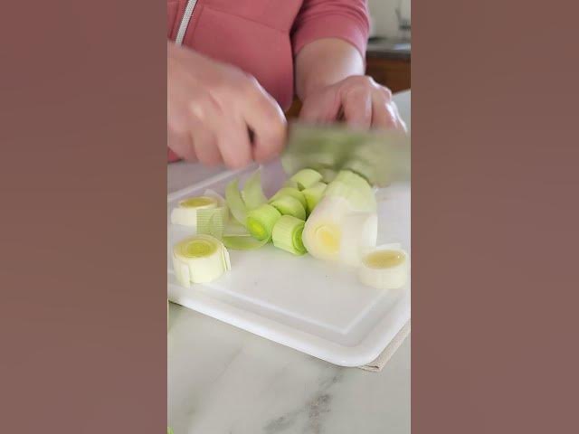 'Video thumbnail for Sopa de alho francês e abóbora na My cook Next @MycookChannel'