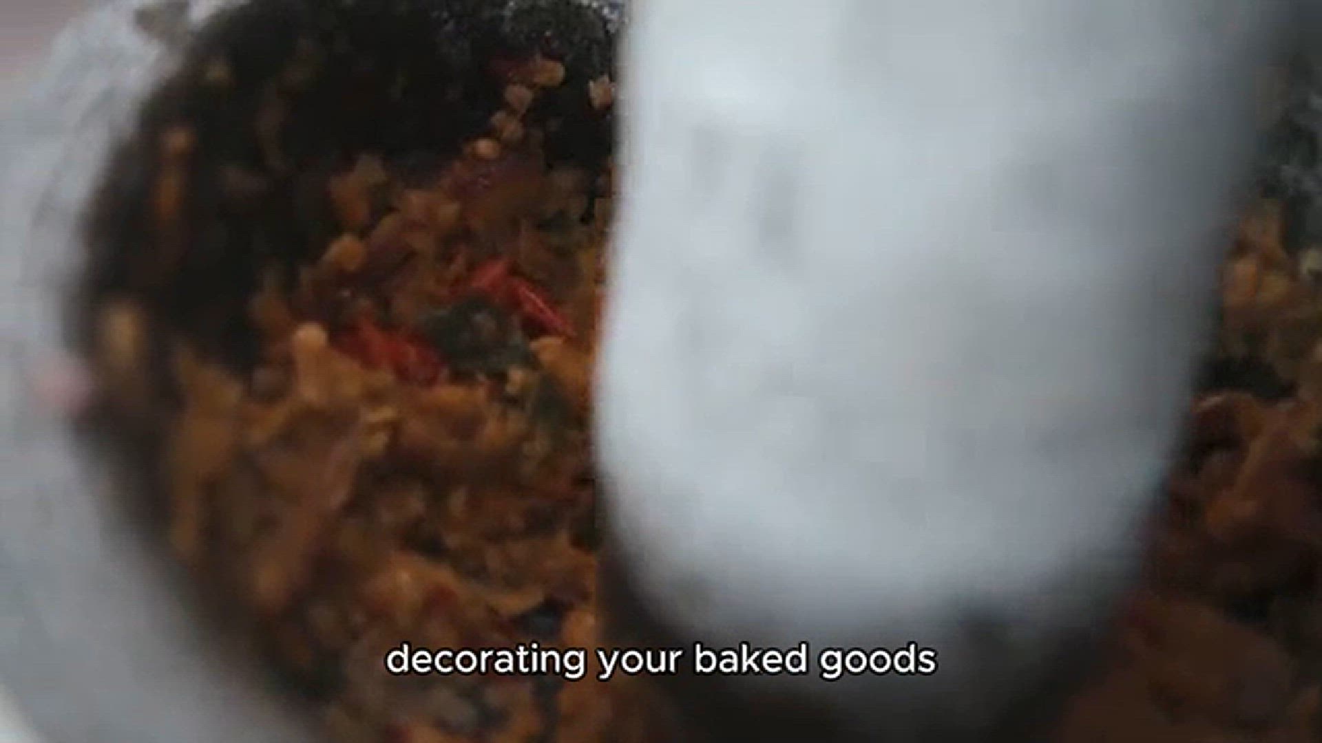 Video thumbnail for Royal icing recipe