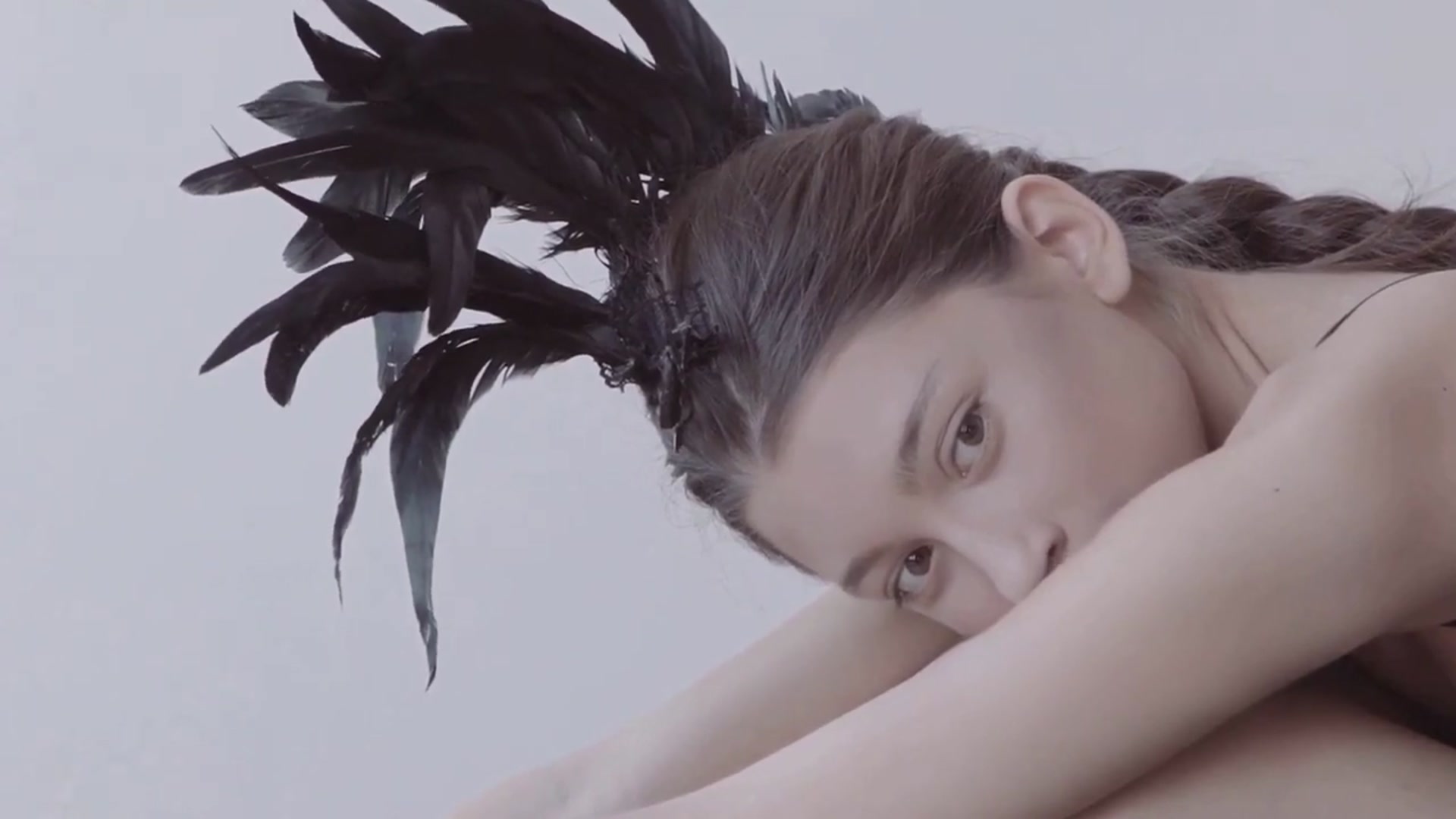 Video thumbnail for Vintage Wedding Hair – Timeless Elegance for Brides (720p 30fps)