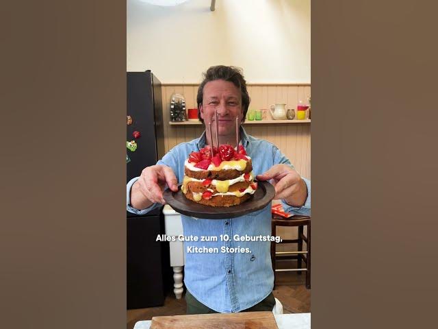 'Video thumbnail for OMG Jamie Oliver hat uns eine Geburtstagstorte gebacken! 🤩 #shorts'