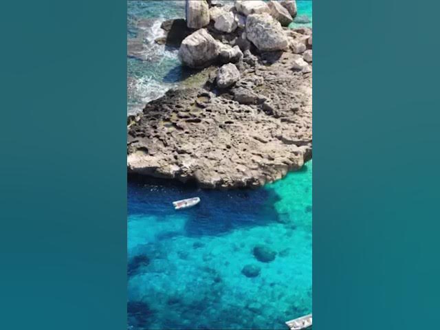Video thumbnail for 🏝️ Paradis Terrestre : Découvrez cette plage cachée de la Sardaigne ! 🌊#meilleursavis
