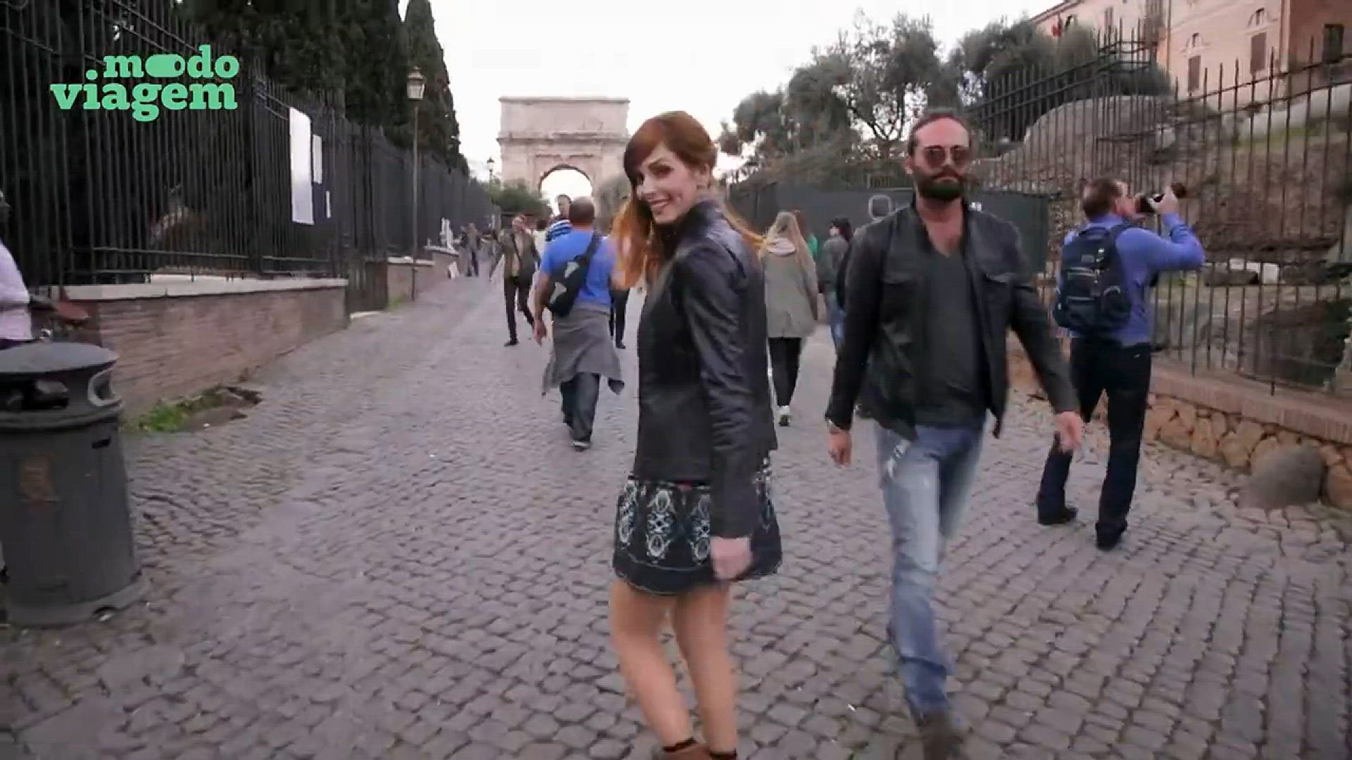 'Video thumbnail for Roma: Visite o Coliseu e Descubra o Charmoso Bairro Trastevere 🇮🇹✨'