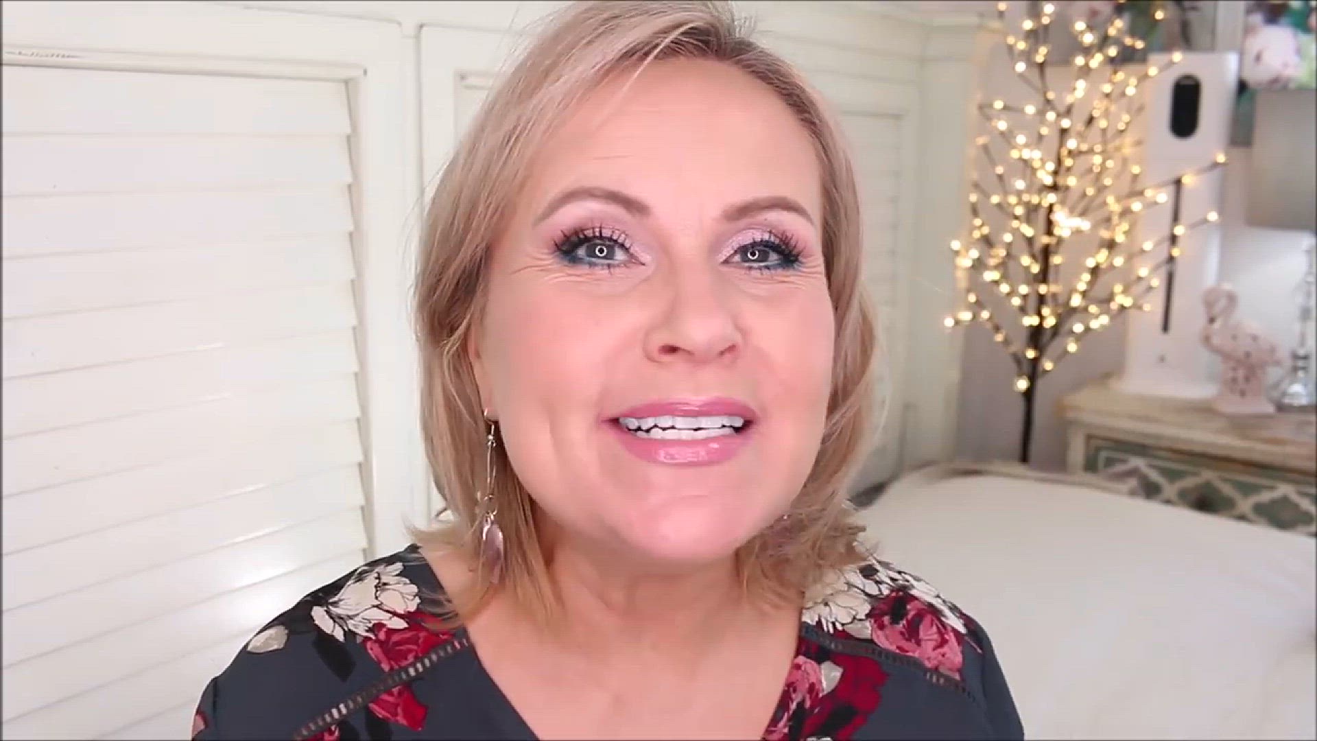 Video thumbnail for EYESHADOW TIPS and TRICKS FOR WOMEN OVER 40