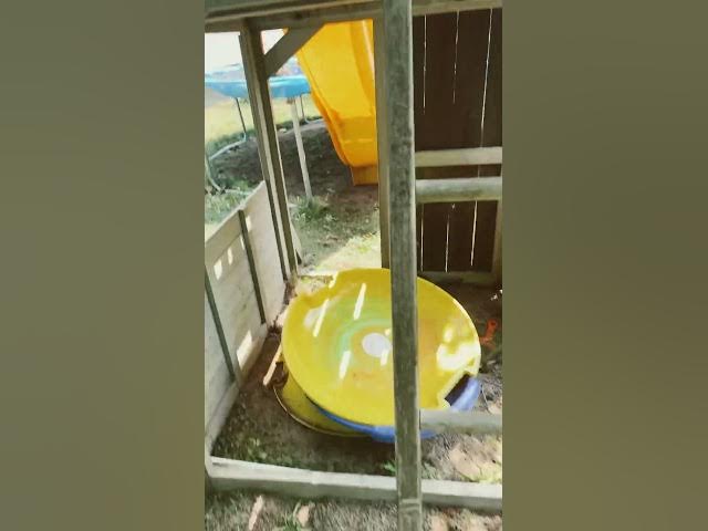 Video thumbnail for Tour of my friends (also mine) house