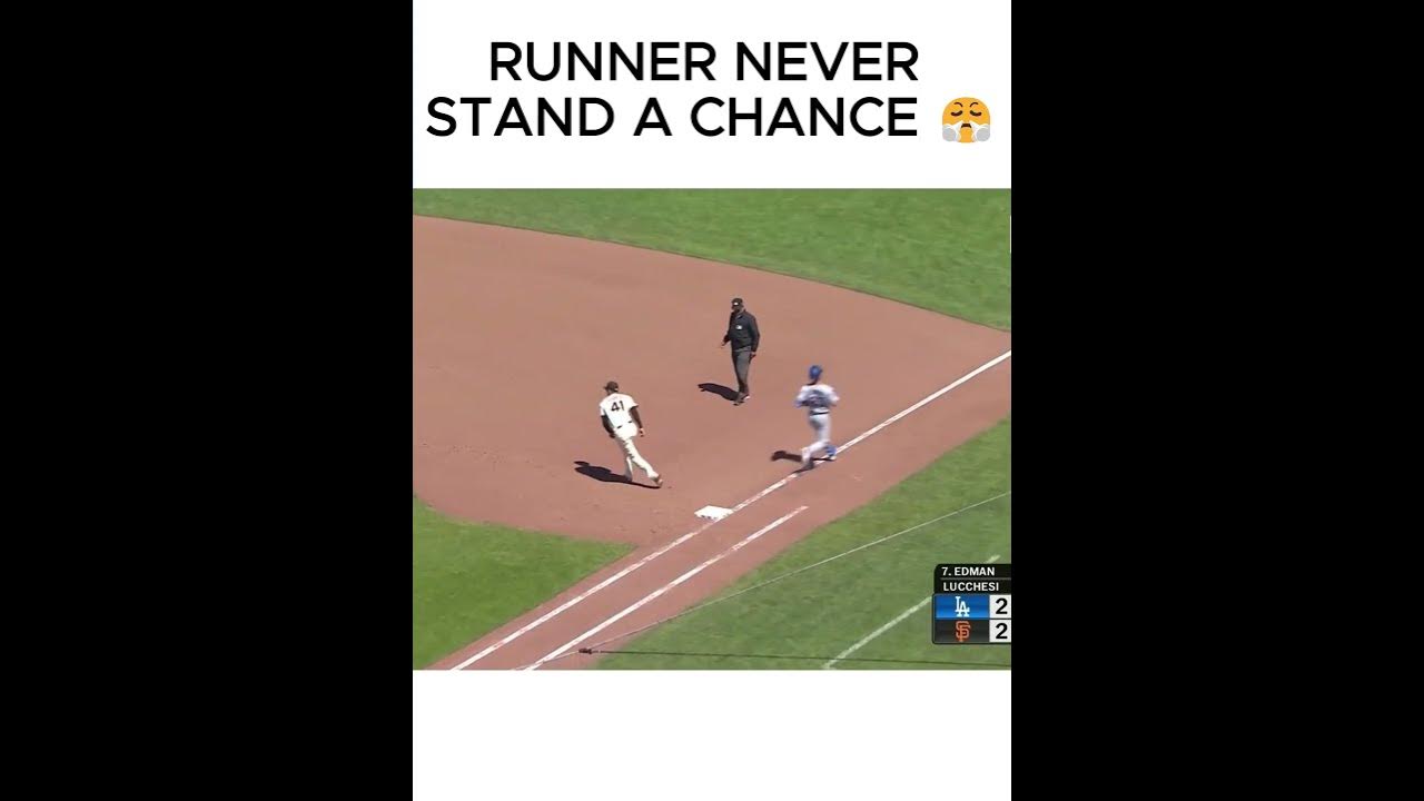 Video thumbnail for Matt Chapman Makes a MONSTER Sliding Stop 😳