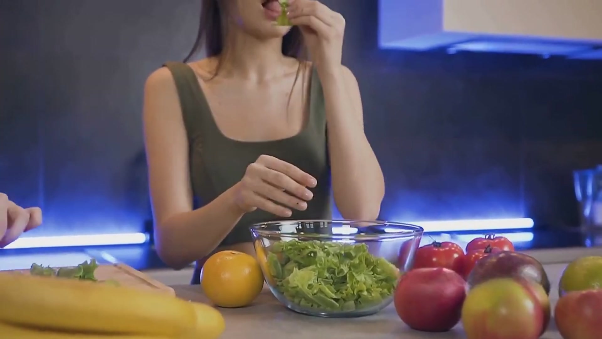 Video thumbnail for Unlock the Secret to Luscious Hair – Must-Know Hair Tips! (720p 30fps)