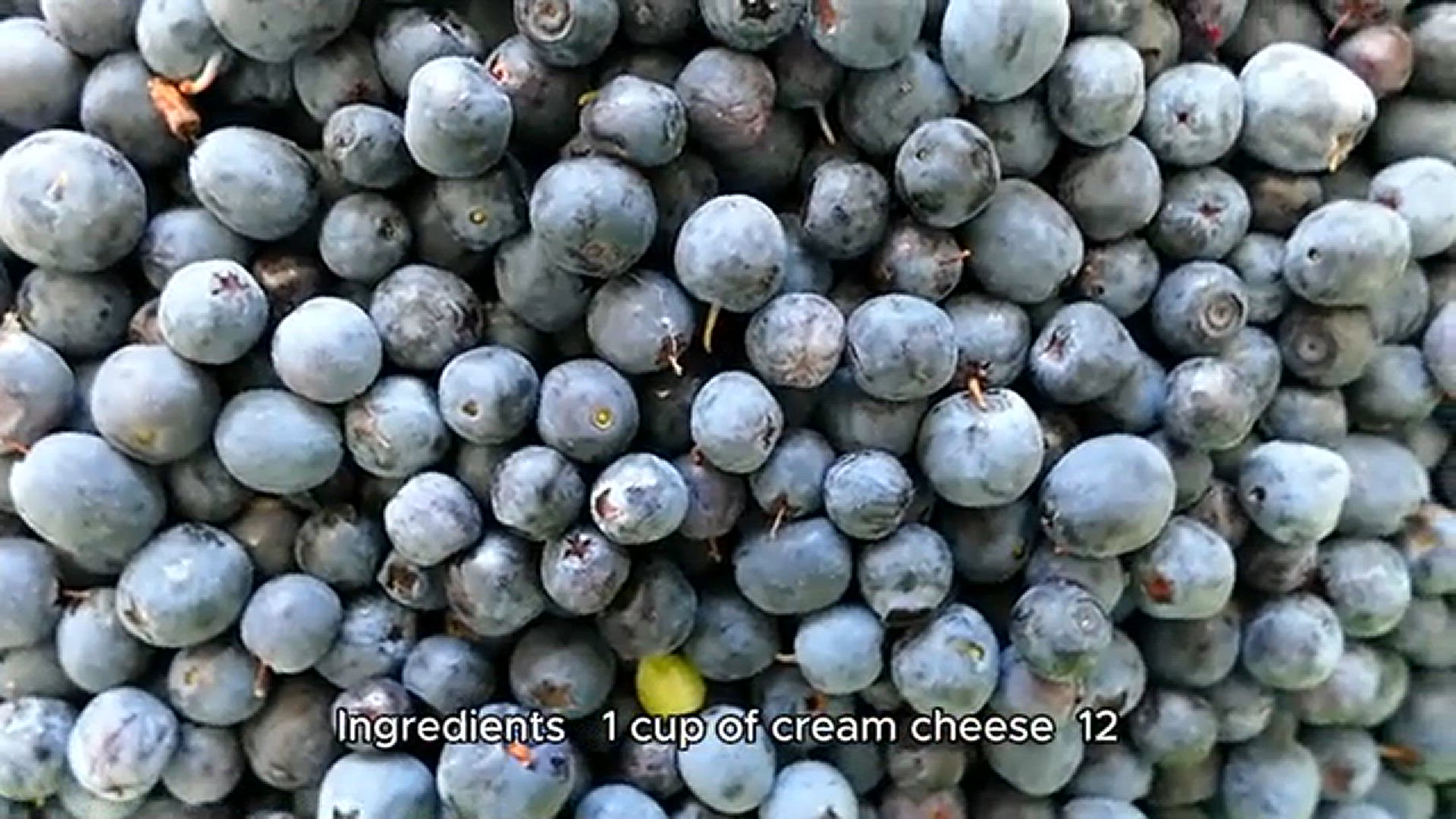 Video thumbnail for Blueberry Cheesecake Tacos recipe