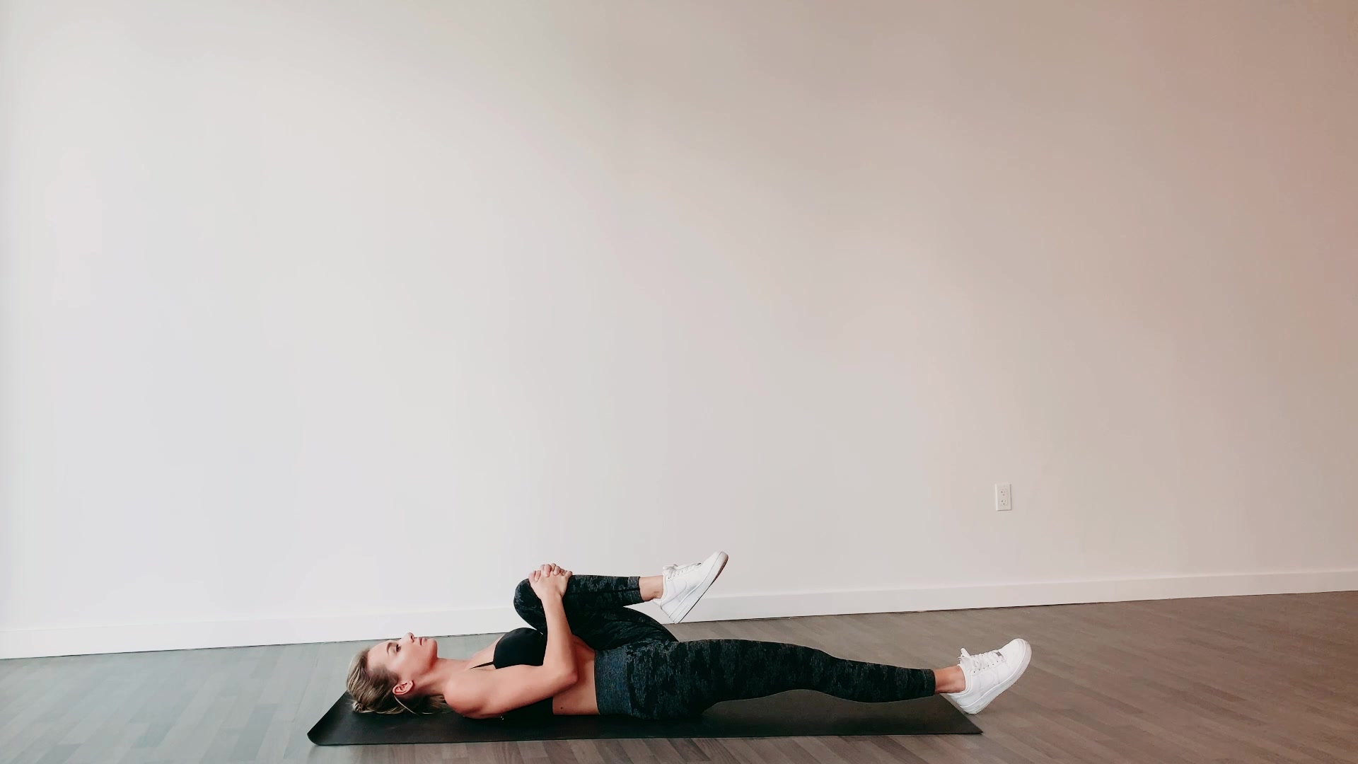 Video thumbnail for Knee To Chest Stretch