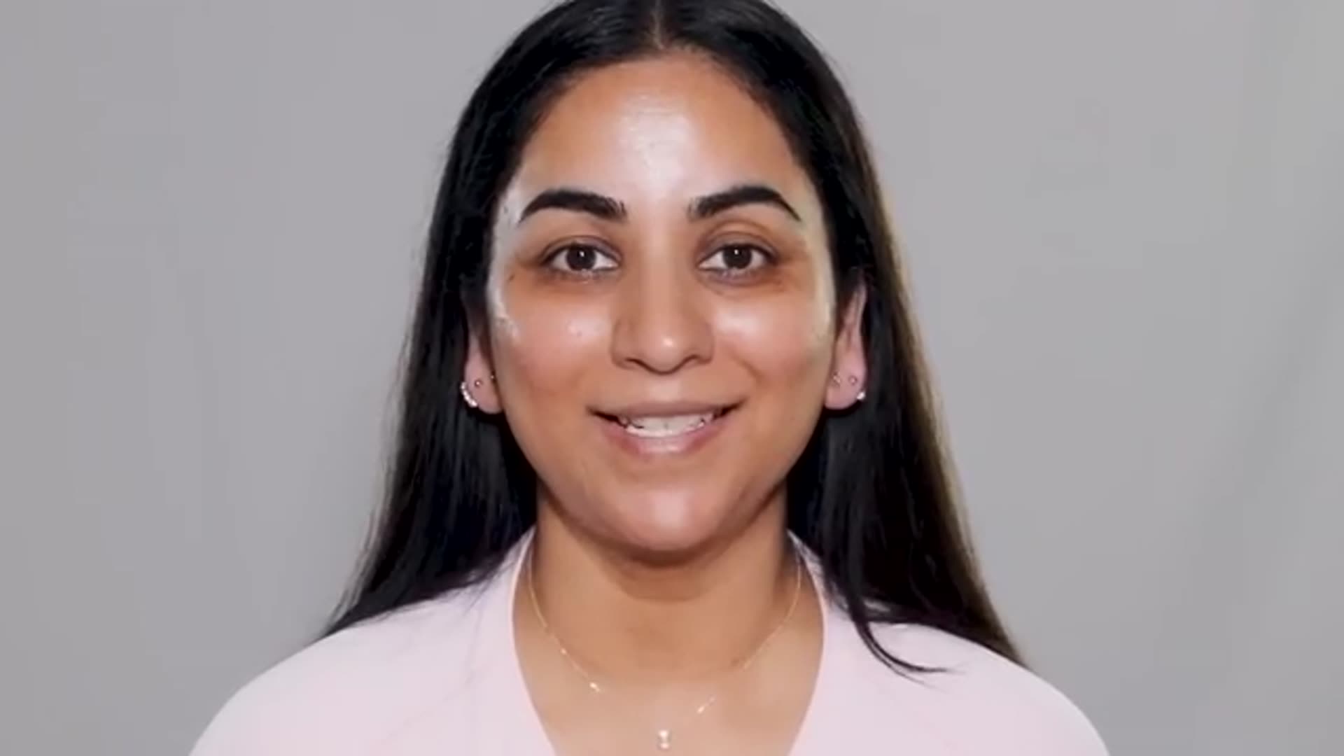 Video thumbnail for In Just 10 Minutes: No-Foundation Makeup That Makes You Look 10 Years Younger!