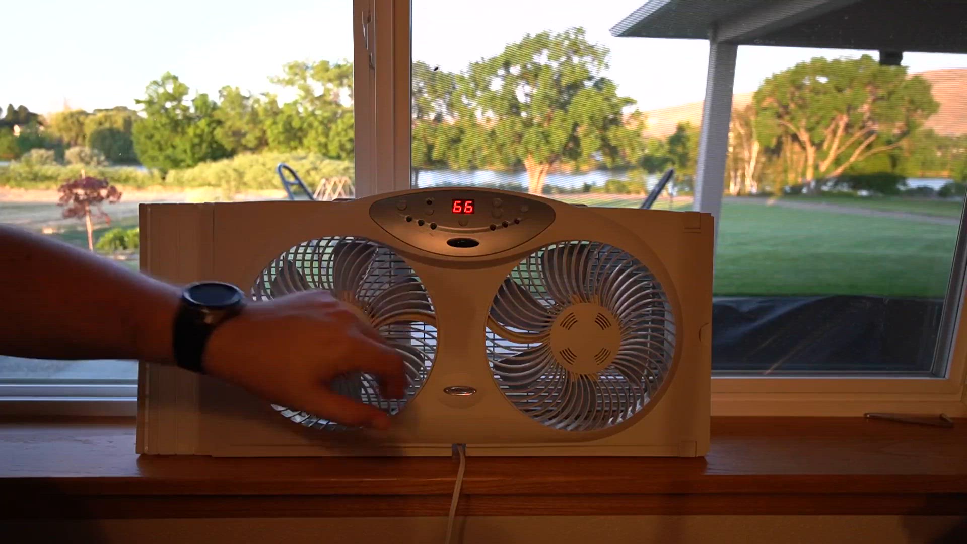 'Video thumbnail for Bionaire Window Fan Works Great With Remote'