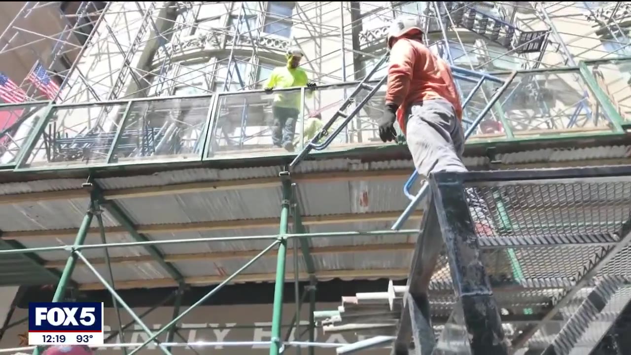 'Video thumbnail for New Yorkers working in the extreme heat'