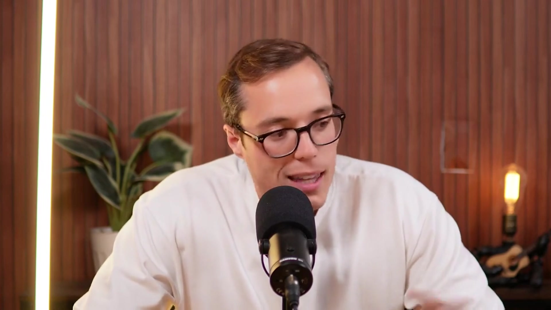 'Video thumbnail for Romain Faure: trump's tariffs destroyed my small business overnight: a cautionary tale'