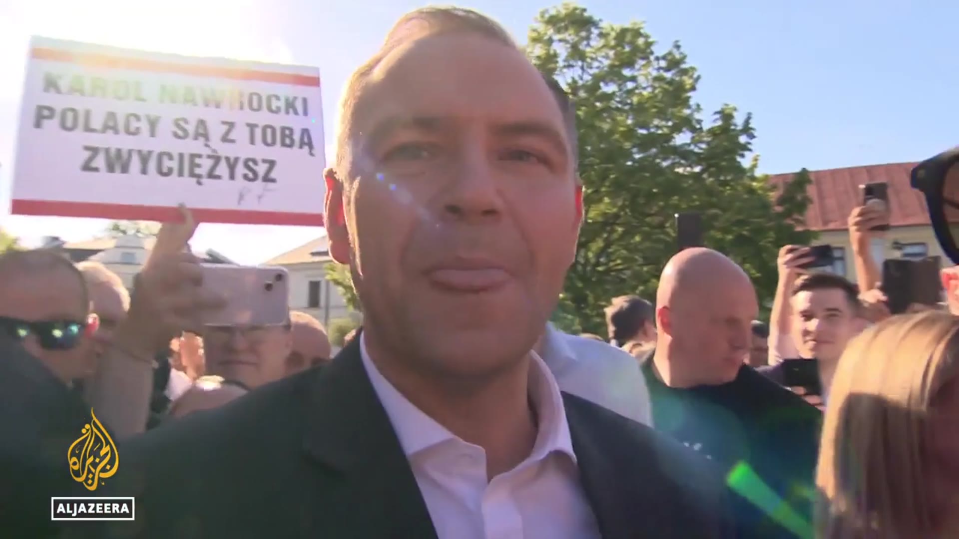 'Video thumbnail for Poland presidential race heats up as liberal and conservative candidates battle for support'