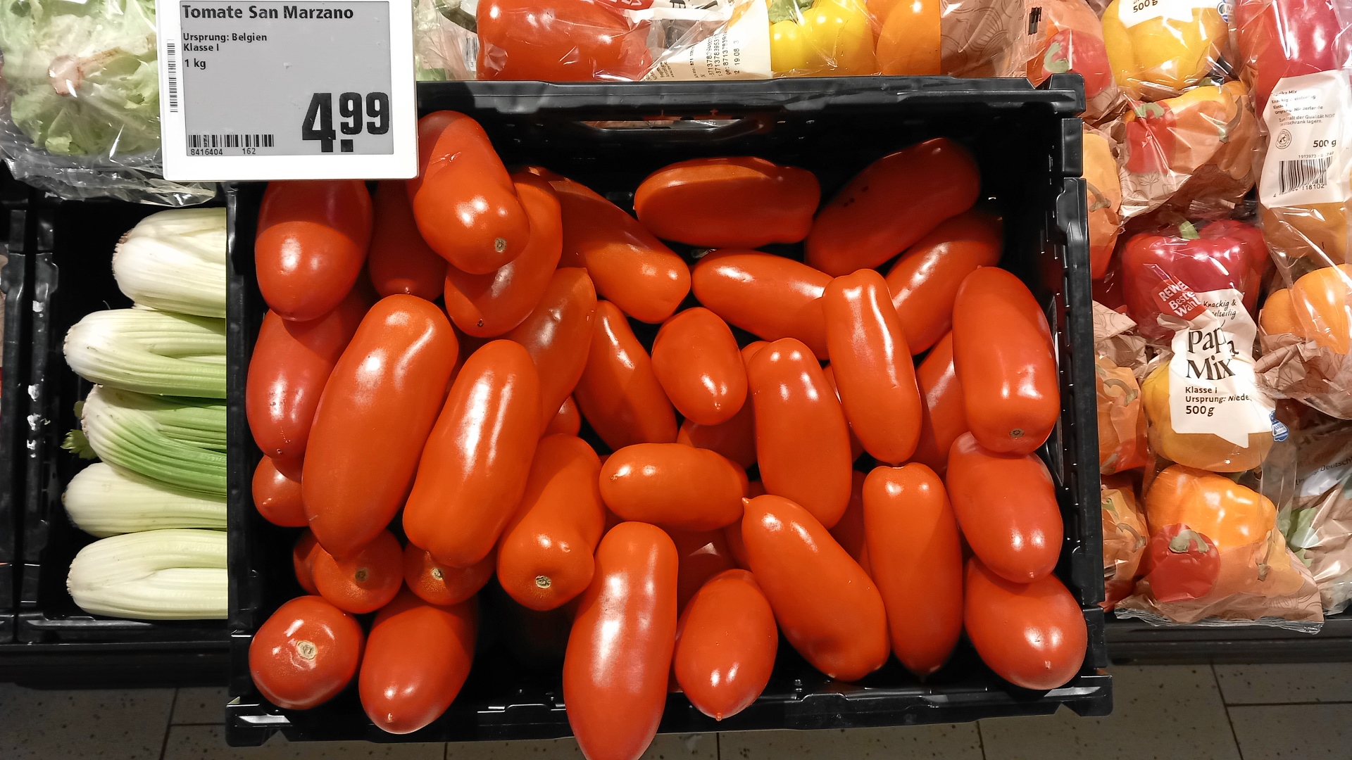 Video thumbnail for Pizzasosse aus frischen San Marzano Tomaten