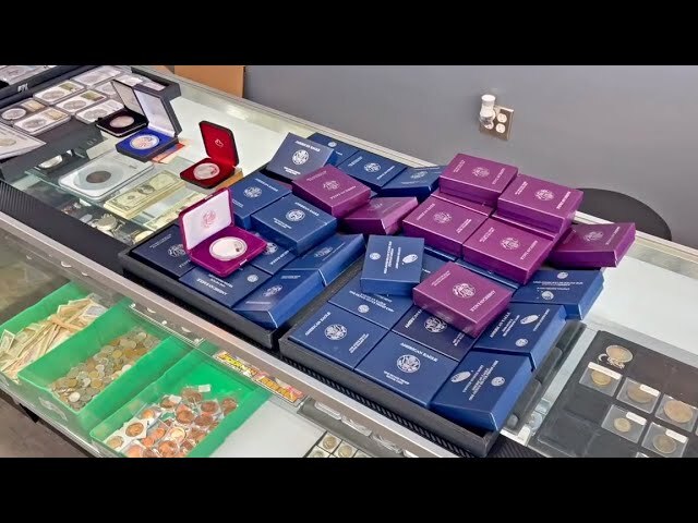 Video thumbnail for Selling My Coin Collection at Coin Store #2
