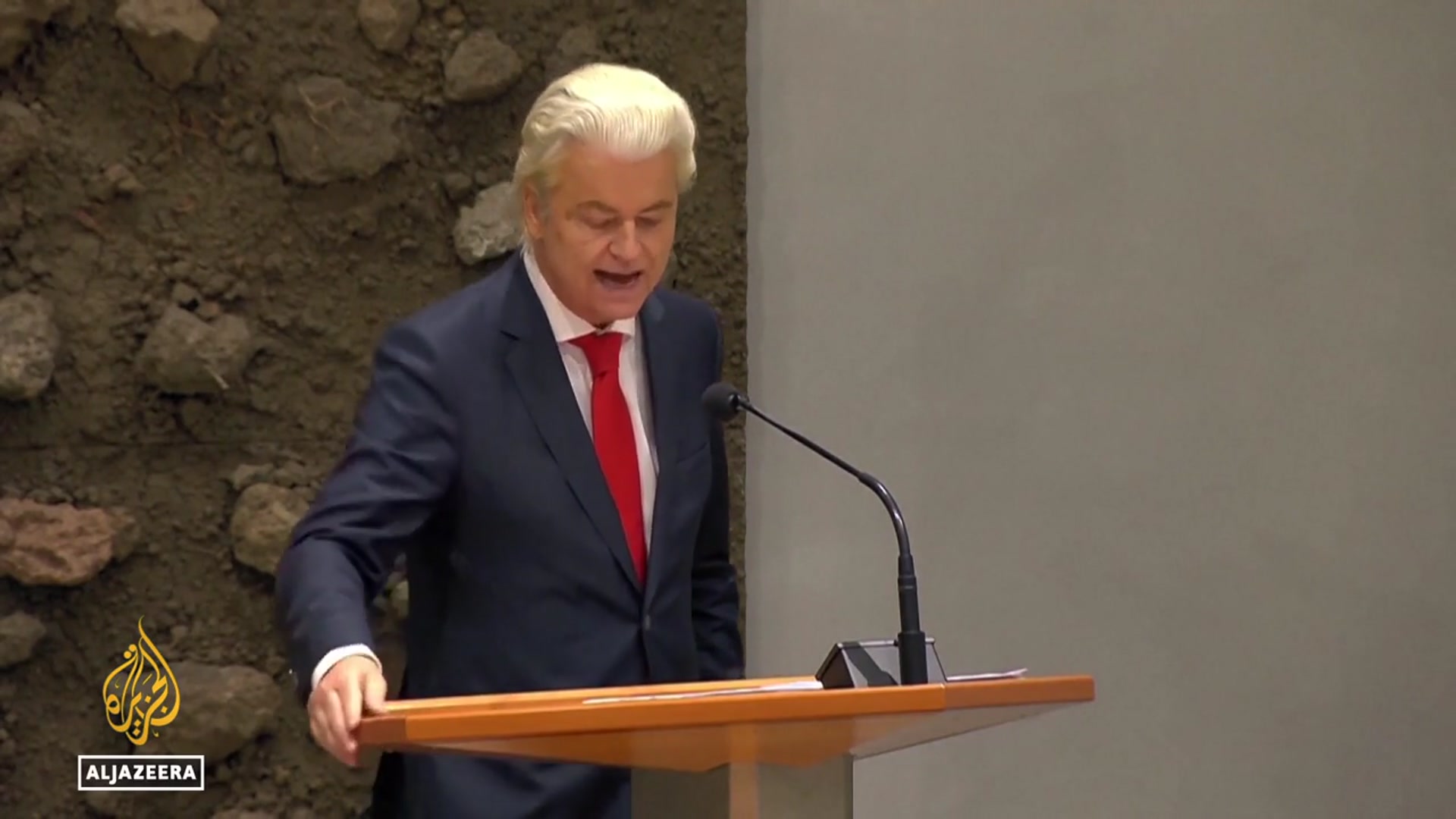 'Video thumbnail for Dutch government crisis: Parliament debates interim leadership after wilders quits coalition'