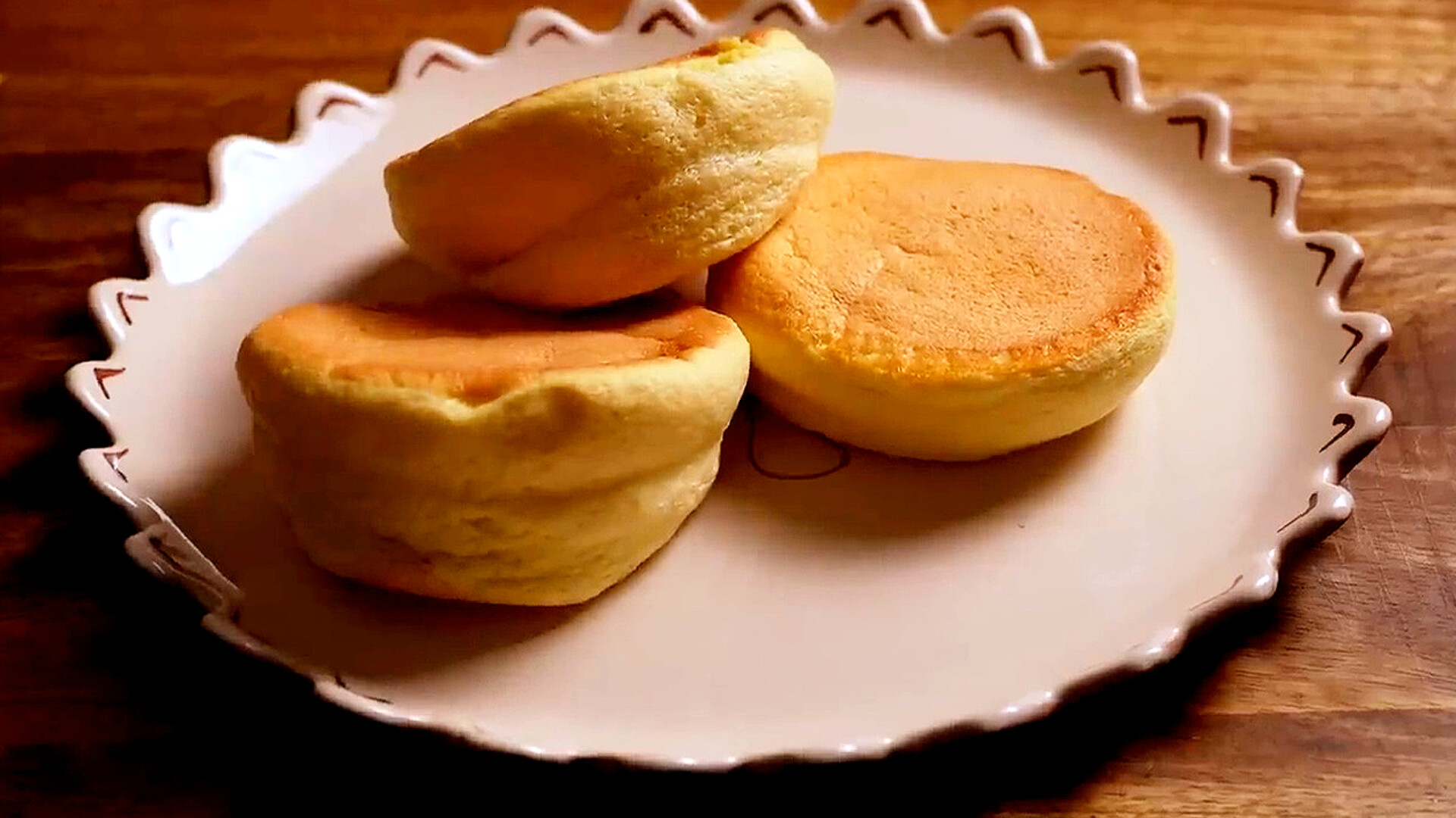 Video thumbnail for Turn 2 Eggs Into Fluffy Japanese Soufflé Pancakes!