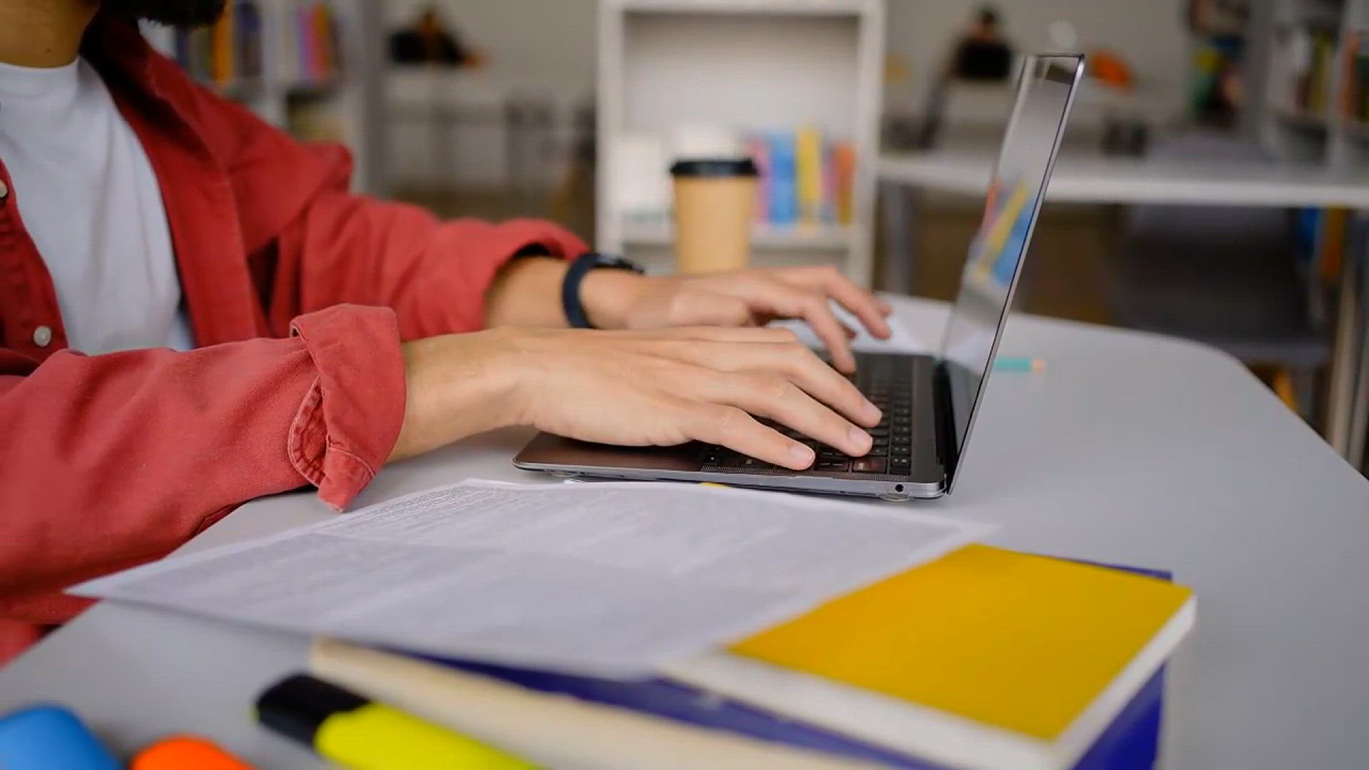 'Video thumbnail for Mastering College Costs: 16 Essential Tips'