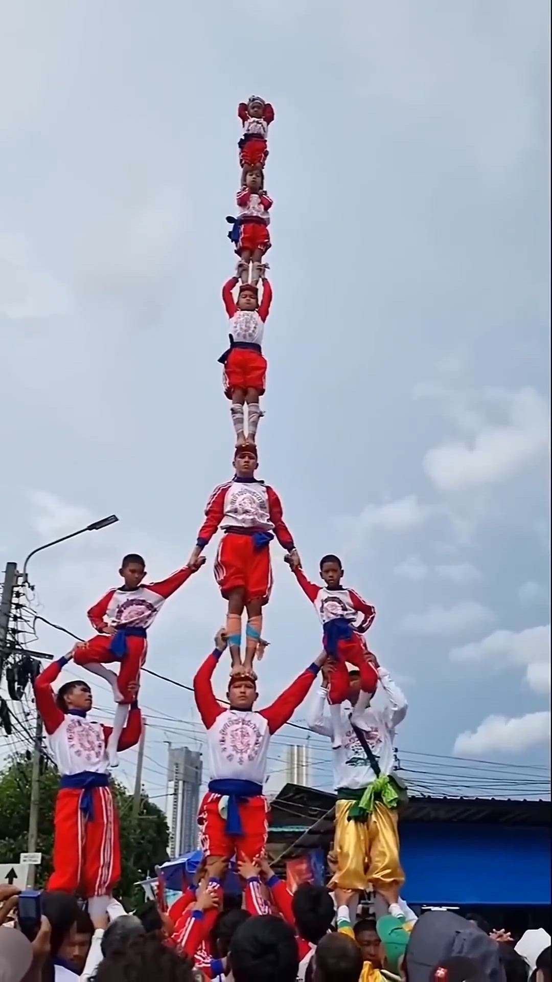 'Video thumbnail for Arranha céu humano '
